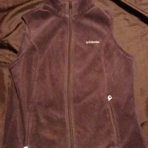 Columbia zip up fleece vest
